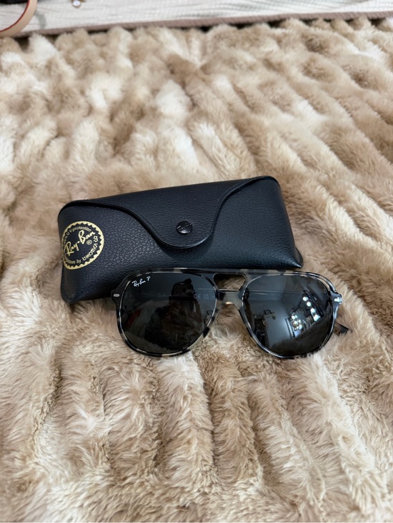 Ray-Ban Accessories - Ray-Ban Aviator Sunglasses in Black and Gray Tortoise. Not on website anymore.